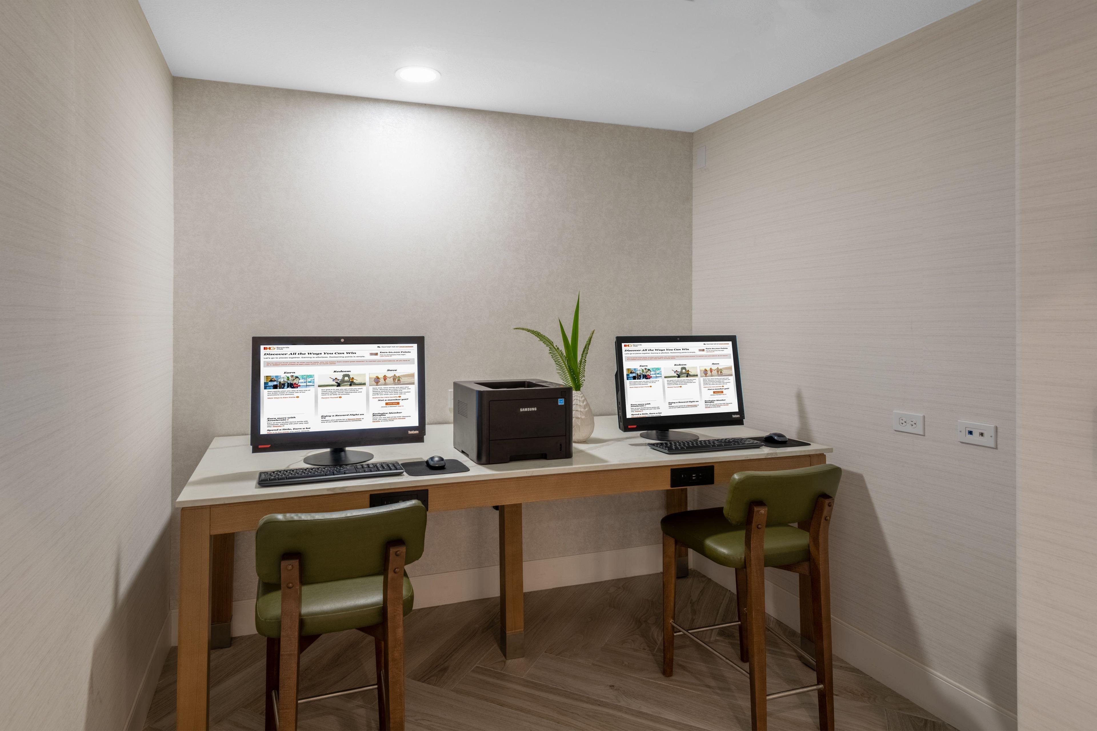 Staybridge Suites Phoenix Glendale Sports Dist By Ihg Extérieur photo